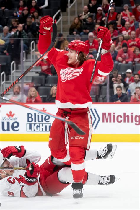 Detroit Red Wings: Arbitrator announces settlement for Tyler Bertuzzi