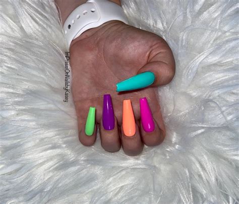 21 Trendy Rainbow Neon Nail Design Ideas for 2022