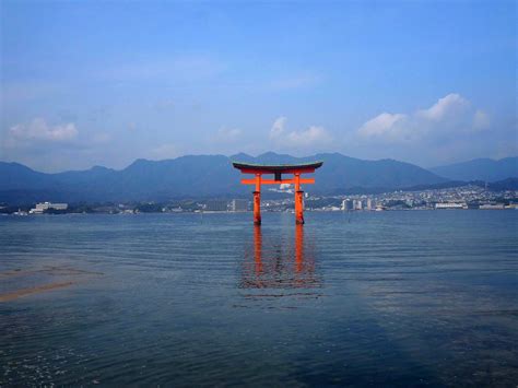 【世界遺産】広島の超定番観光スポット、海に浮かぶ鳥居がある厳島神社ガイドプラン！ Playlife プレイライフ