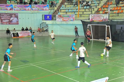 Turnamen Futsal Karang Taruna Kelurahan Kota Bermasa Cup I Resmi Dibuka