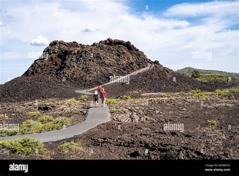 Arco Idaho June 30 2019 Hikers Walk Up The Spatter Cones Trail A