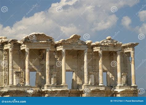 Ruinas Antiguas En Ephesus Foto De Archivo Imagen De Griego