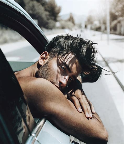 CUTE HOT GUY PICTURES CLOTHES