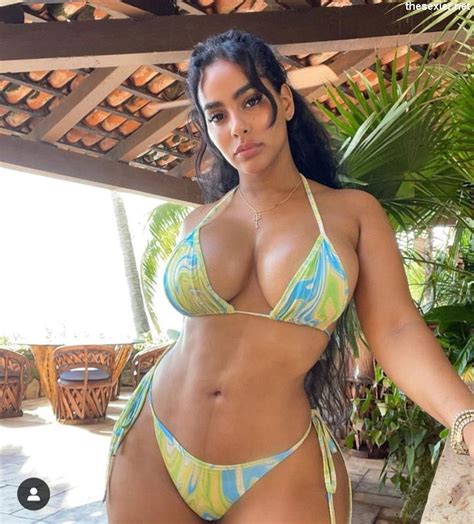 37 Hot Busty Babes THESEXIER Net