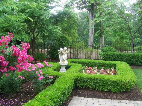 Colonial Style Gardens Traditional Other By Lockwood Fine Design