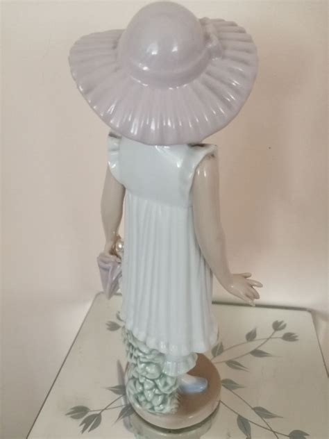 Figurka Nao Llardo Porcelanowa Dziewczynka Z Parasolem Eliz Wka Olx Pl