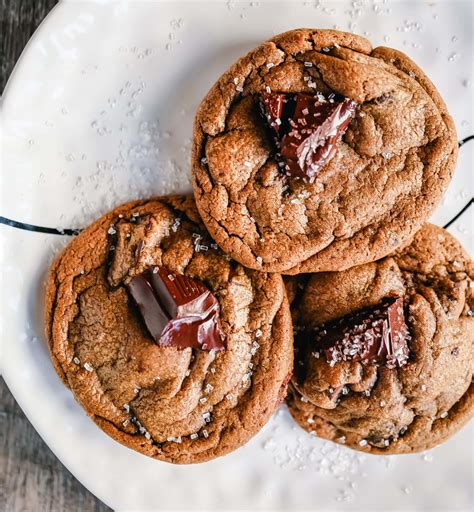 Chewy Molasses Cookies