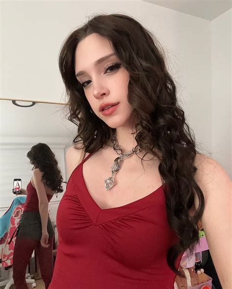 BreesKnees (@bunnygirlbree) • Instagram photos and videos