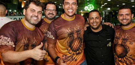 Caruaru e Alto do Moura serão homenageados no samba enredo da Escola de