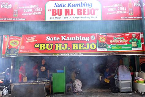 Rahasia Sate Kambing Bu Hj Bejo Daging Dicelup Ke Bumbu Berkali Kali