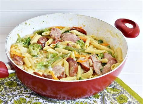 Polska Kielbasa Vegetable Alfredo Pasta Recipe Pasta Recipes Alfredo