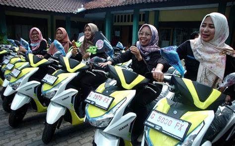 Senyum Bahagia Para Pendamping PKH Dapat Motor Dinas