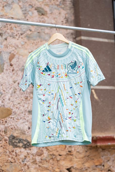 How A Single Dildo Catapulted VixenP To Viral Fame.