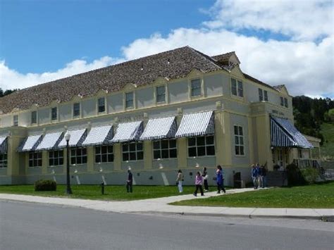 Mammoth Hot Springs Dining Room At Hot Springs Yellowstone National