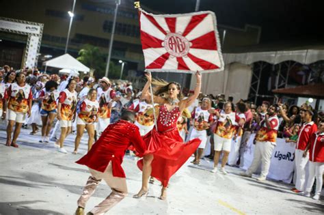 Fotos Unidos De Bangu Mini Desfile Na Cidade Do Samba Para O Carnaval