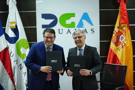 Aduanas Y La Escuela Internacional De Negocios Ceste De Espa A Firman