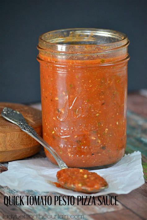 Quick Tomato Pesto Pizza Sauce