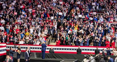 How Many Attended Trump’s North Carolina Rally? Crowd Photos | Heavy.com