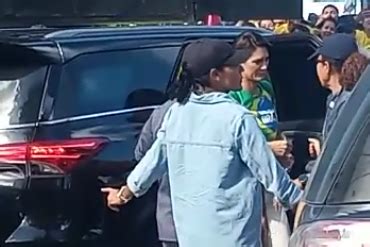 Michelle Bolsonaro Acaba De Chegar Na Marcha Para Jesus No Recife