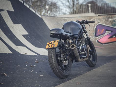 Take the Red Pill - JM Customs XJ600 - Return of the Cafe Racers