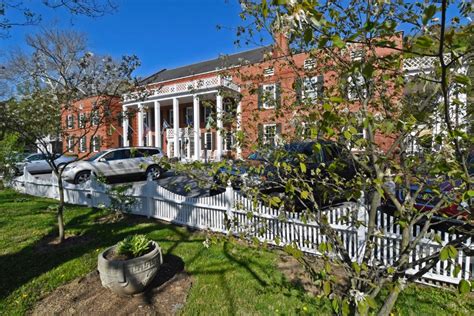 Berkeley Springs International Water Tasting - America's First Spa ...