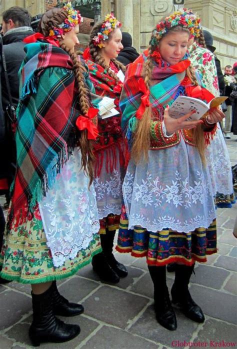 Krak W Poland Photo Via Globtrotter Krak W Polish Folk Costumes