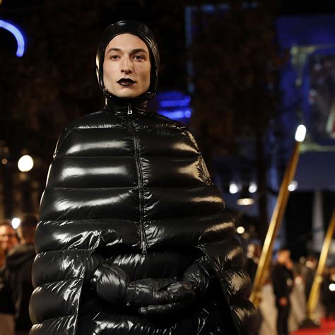 Ezra Miller Animaux Fantastiques icône queer figure excentrique