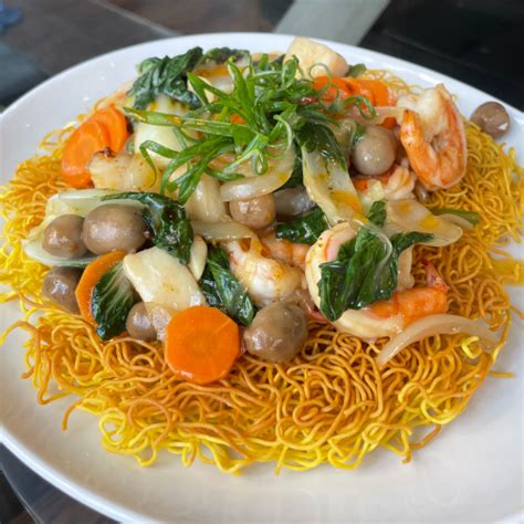 Crispy Cantonese Chow Mein - Kwokspots