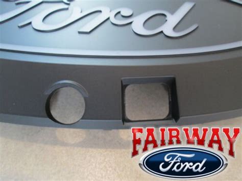 21 Thru 23 F 150 OEM Ford Lighted Grille Emblem W Halogen Headlamps