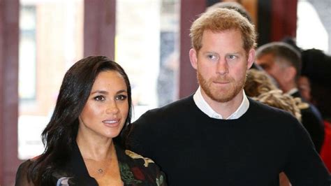 A jednak Książę Harry zostawia Meghan i wraca do Wielkiej Brytanii