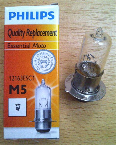 Jual Lampu Bohlam Sepeda Motor Philips Essential Moto M W Kaki Di