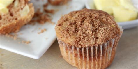 Apple Cinnamon Crunch Muffins