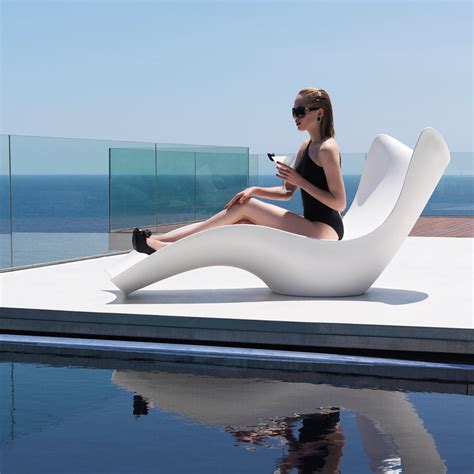 Modern Pool Furniture | Modern In-Pool & Poolside Furniture – AquaBlu ...