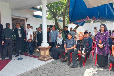 Pj Wali Kota Malang Turut Berdukacita Meninggalnya Ketua Kpps Sigit Widodo