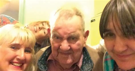 Penny S Hot Birding And Life Day Supporting Mother