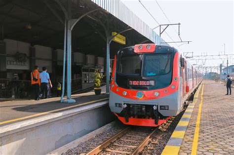 Tiga Tahun Commuterline Jogja Solo Layani Juta Pengguna Dan