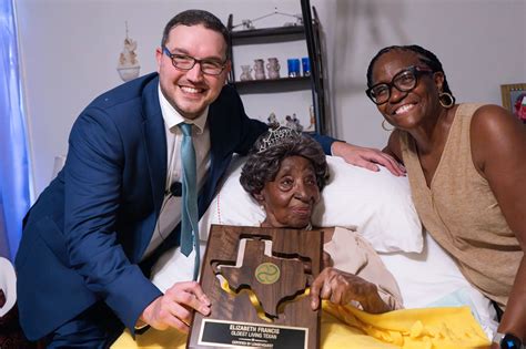 Una Mujer De 114 Años Es Ahora La Estadounidense Viva De Mayor Edad 6 Pilares De Su Estilo De