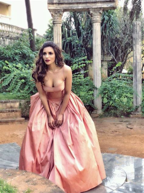 Shama Sikander Imgur