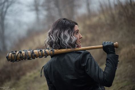 Female Negan Walking Dead Cosplayer Is Impressive Tvovermind