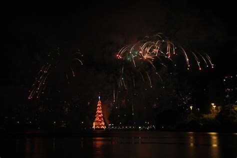 Christmas Tree Lagoa Rodrigo De Freitas Inaugurated With Fireworks Show Stock Photo - Download ...