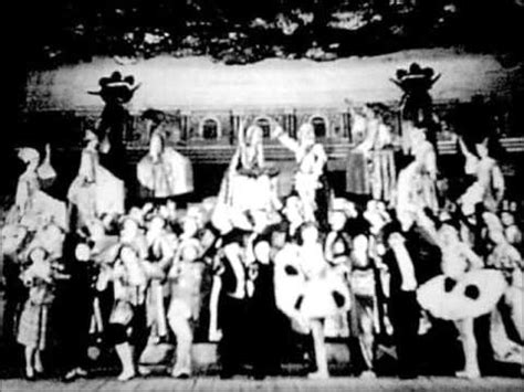 モン巴里 ～宝塚少女歌劇団花組～ - YouTube