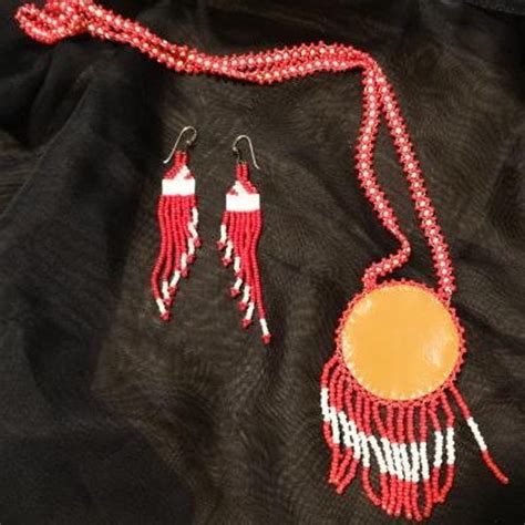 Native American Seed Bead Necklace And Earrings Gem