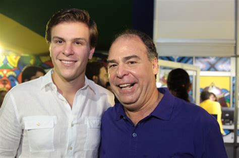 Fernando Bezerra E Seu Filho Miguel Coelho Visita A Caprishow Em Dormentes