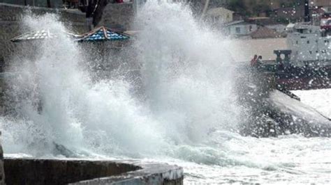 Sejumlah Perairan di Indonesia Terancam Gelombang Tinggi hingga 4 Meter