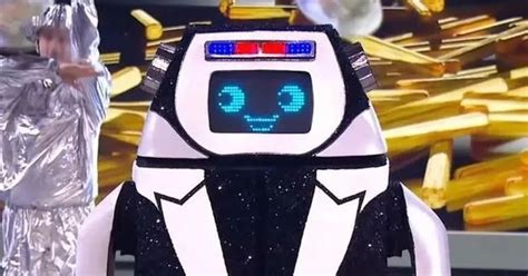 Itv The Masked Singer Fans Convinced Air Fryer Is Hollywood A List Star Manchester Evening News