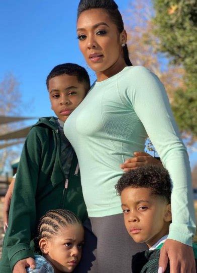 Who is Devale Ellis's Wife, Bio, Age, Net Worth 2022, Sons, Height