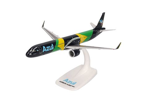 Herpa Azul Brazilian Airlines Airbus A Neo Brazilian Flag Livery