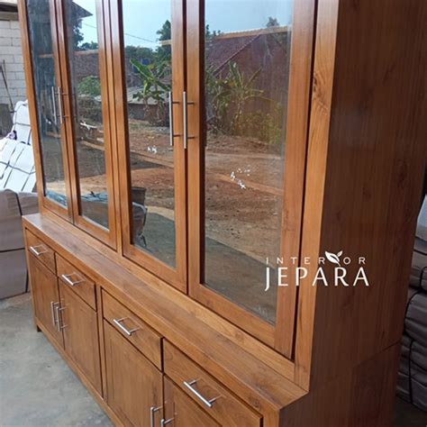 Lemari Hias Minimalis Jati 4 Pintu Interiror Jepara