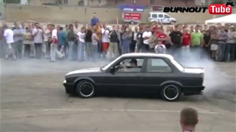 Palenie Gumy BMW E30 318IS Krotoszyn Tuning Show 2008 YouTube