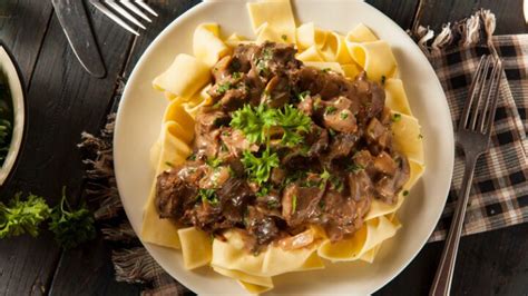 Boeuf Stroganoff Rezept für den edlen Klassiker Koch Mit